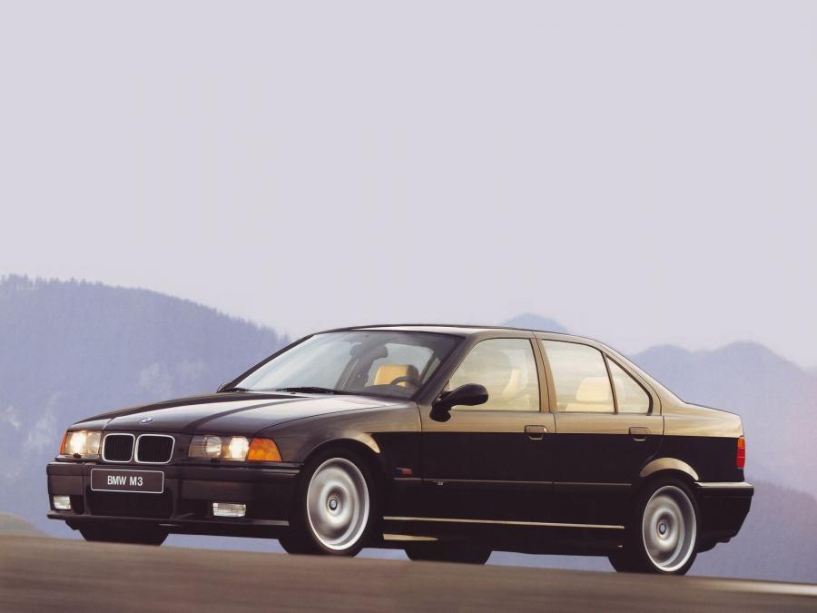  BMW M3 Sedan 1994 года  (фото 3 из 6)